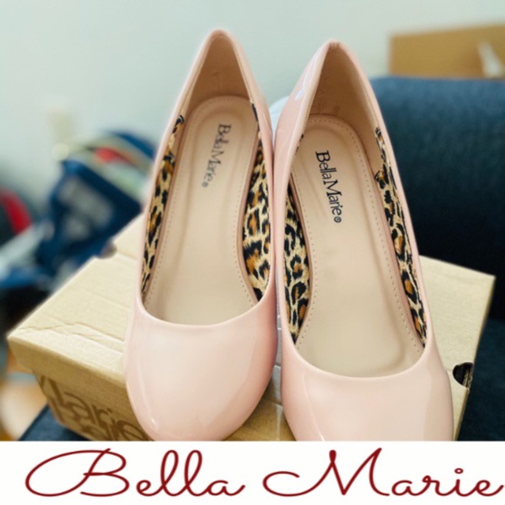 Bella Marie Wedges heels Size 7.5
